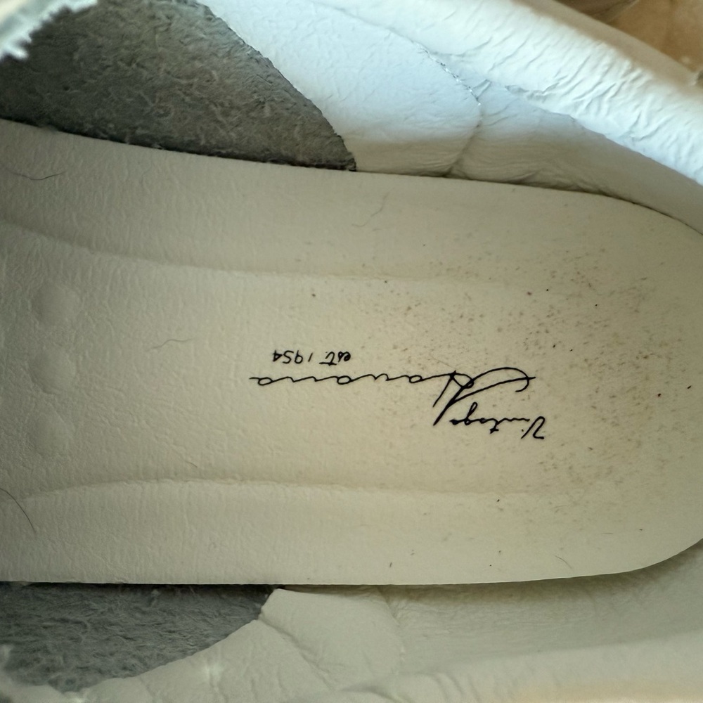 Vintage Havana White and Silver Star women’s sneakers - Picture 7 of 8